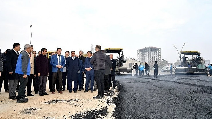 Büyükşehir Belediyesinden Asfalt Çalışması Devam Ediyor