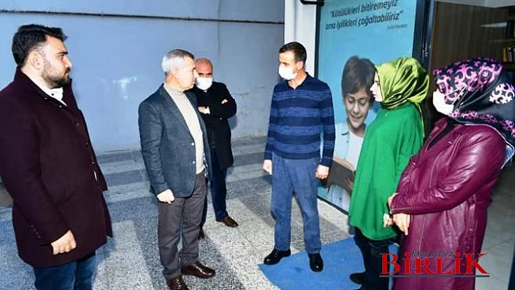 Çınar, Okumak Gelişmektir, Özgürlüktür, Aydınlanmaktır
