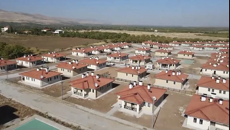 Deprem Sonrası Umut Büyüyor: Akçadağ ve Şahnahan'da Konut Teslimleri Başladı