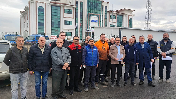 Depremzede sanayi esnafından tepki: 30 metrekare dükkânla mesleğimizi nasıl yapacağız?