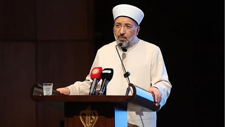 Diyanet İşleri Başkanı Arpaguş:  Dinimiz dezavantajlı kesimlerin ihtiyaçlarıyla ilgilenmeyi teşvik eder