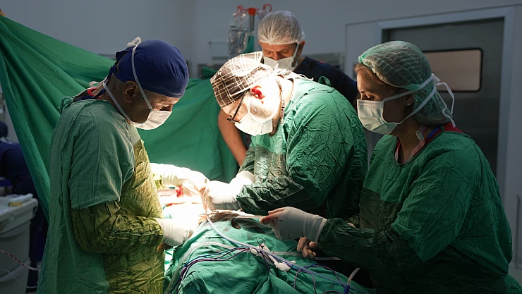 Erken Tanı Hayat Kurtardı: Malatya Eğitim ve Araştırma Hastanesi'nde Başarılı Böbrek Ameliyatı