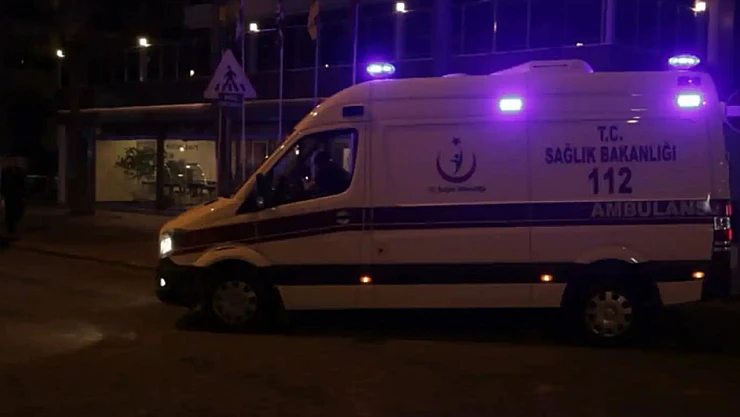 Erzincan Üzümlü'de Tavuk Dönerden Zehirlenme: 350 Kişilik Etkinlik Kabusa Döndü
