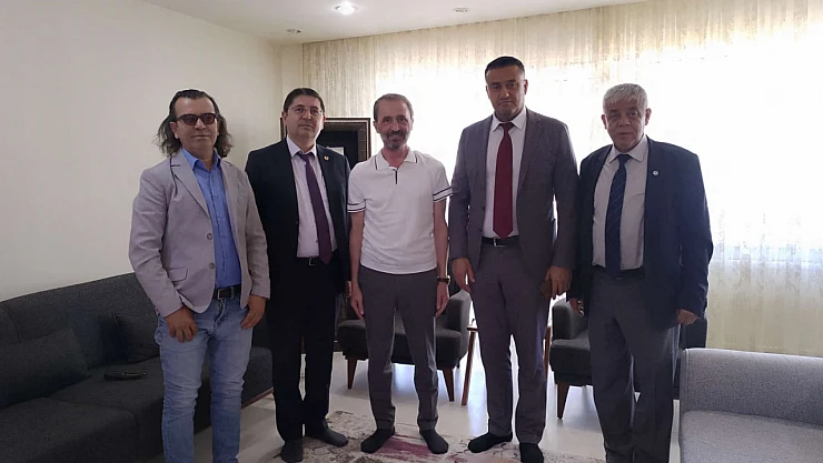 Gazeteci Ahmet Işık'a geçmiş olsun ziyareti