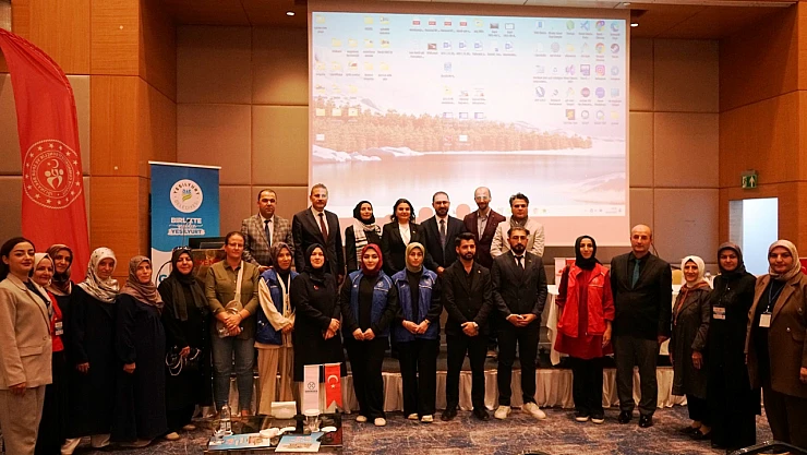 Gençlerin Güçlenmesi İçin Toplumsal Dayanışma Mesajı