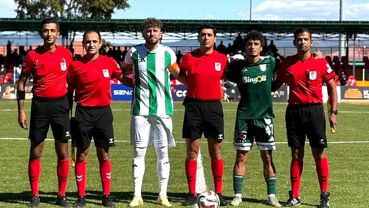 Gergin Maçta İki Kırmızı Kart, İki Geç Gol: Yeşilyurtspor Sahadan Puansız Ayrıldı