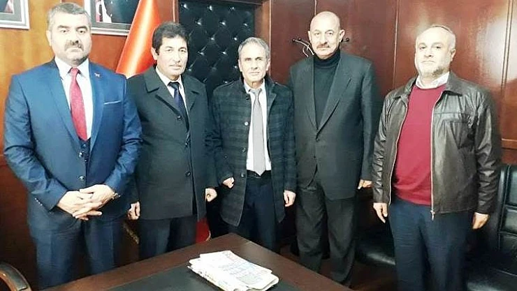 DES (Demokrat Eğitimciler Sendikası) MHP'yi Ziyaret Etti