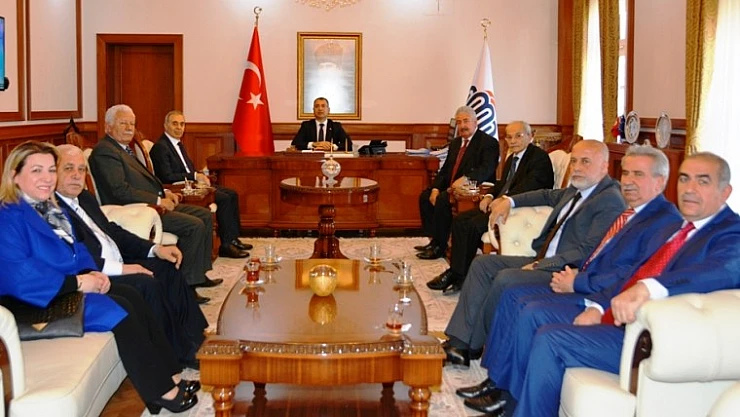Vali Toprak, M.E.V.'Na Faaliyetlerinden Dolayı Teşekkür Etti