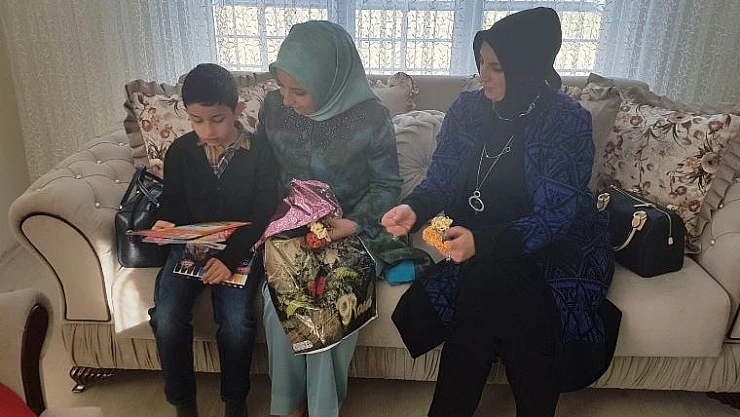 Esra Tüfenkci Ve Neriman Kaban, MİAD Çocuk Evleri Ve Bir Koruyucu Aileyi Ziyaret Ettiler