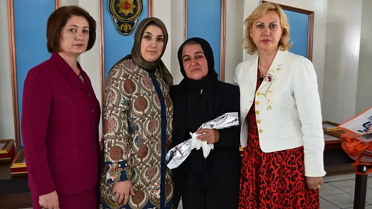 Vali Kaban'ın Eşi Neriman Kaban, Şehit Aileleriyle Buluştu