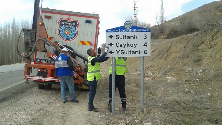 Kuluncak'ta Yön Levhalama Çalışmaları Tamamlandı