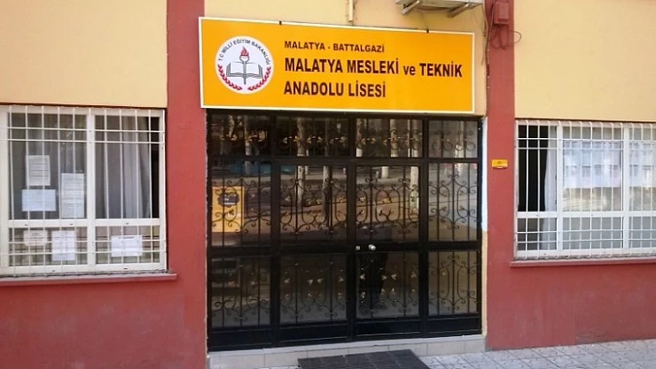 YENİ BÖLÜMLER BEKLERKEN OKUL KAPATILIYOR