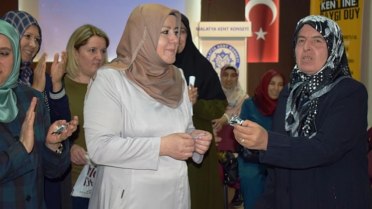 Sağlıklı Kilo Veren Kadınlar Ödüllendirildi