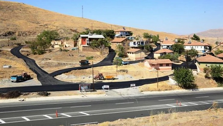 Kapıkaya Mahallesinin Yolları Sıcak Asfalt Yapıldı