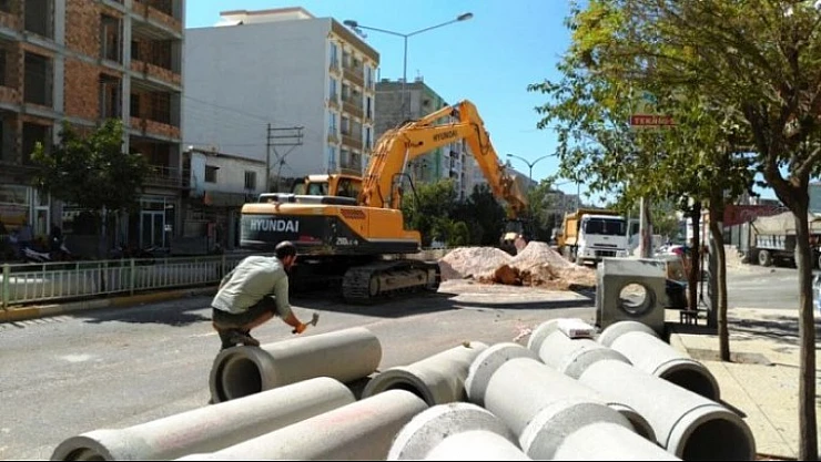 Sakarya Caddesinde Altyapı Çalışmaları Devam Ediyor