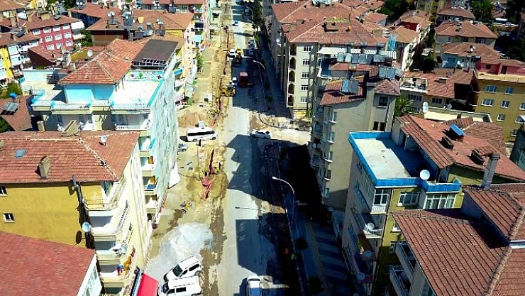 Tevfik Temelli Caddesin'de Üstyapı Çalışmaları Devam Ediyor