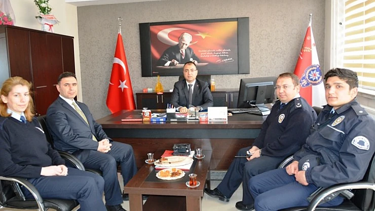 Vali Toprak, Yeşilyurt İlçe Emniyet Müdürlüğü'nü Ziyaret Etti