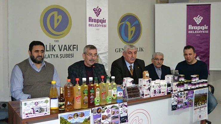 Başkan Cömertoğlu, Birlik Vakfında Konuşmacı Oldu