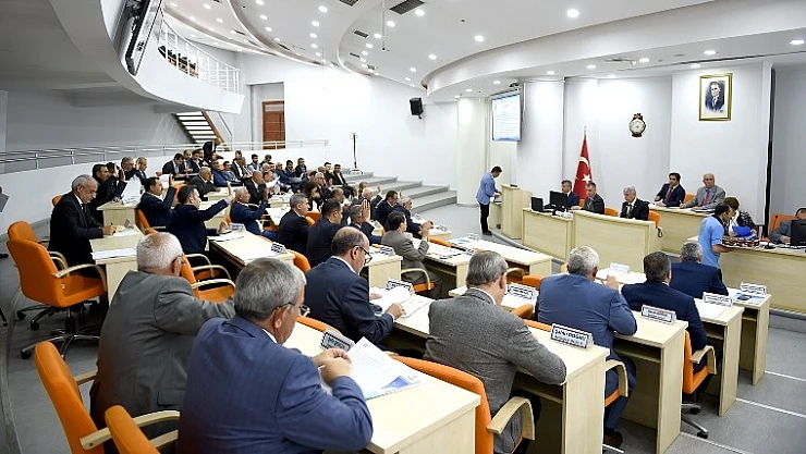 Büyükşehir Belediye Meclisi Başkan Polat Başkanlığında Toplandı