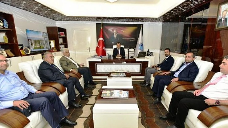 Erbakan Vakfı Yöneticileri, Başkan Gürkan'ı Ziyaret Etti