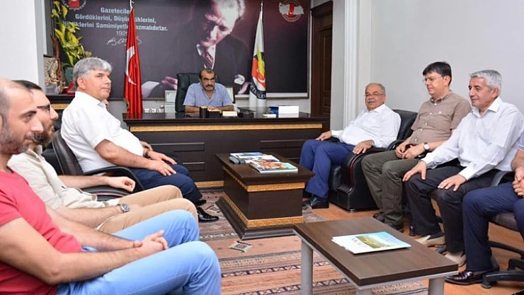 Kutlu 'Basın, Demokrasimizin Vazgeçilmez Unsurlarından Bir Tanesidir'