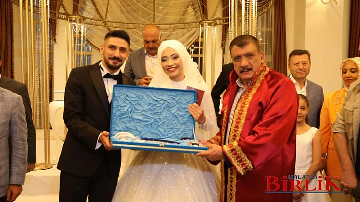 Güder, Ailesinin Mutlu Günü