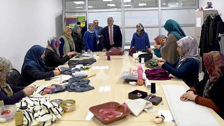 Polat, Kernek Külliyesi Kadın Kültür ve Spor Merkezine Ziyaret