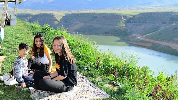 Yeşilyurt'tai Farklı Ve Ayrıcalıklı Yaşam Koşulları