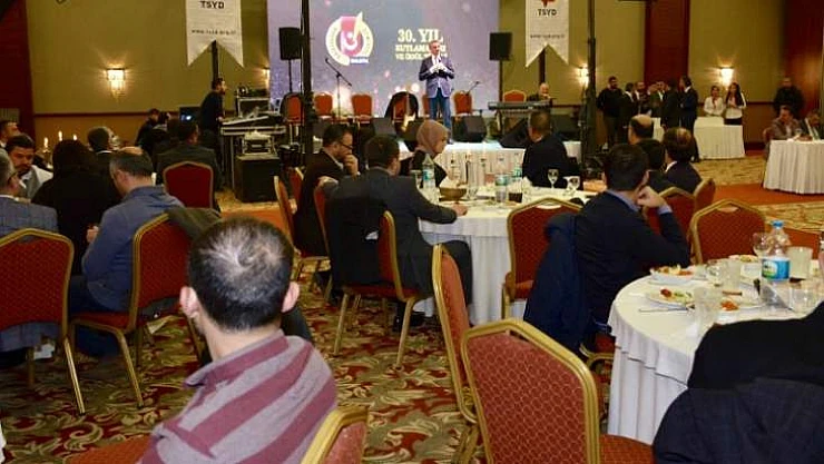 Vali Baruş Malatya Gazeteciler Cemiyetinin 30. Yıl Kutlamalarına Katıldı