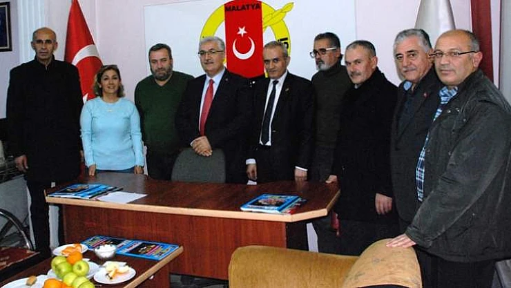 Başkan Adayı Hulusi Boyraz, Anadolu Basın Birliğini Ziyaret Etti