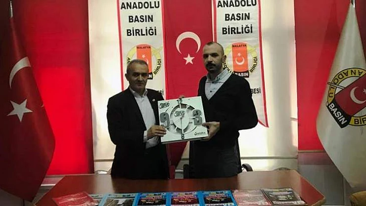 İş Adamı Timur'dan Anadolu Basın Birliğine Ziyaret