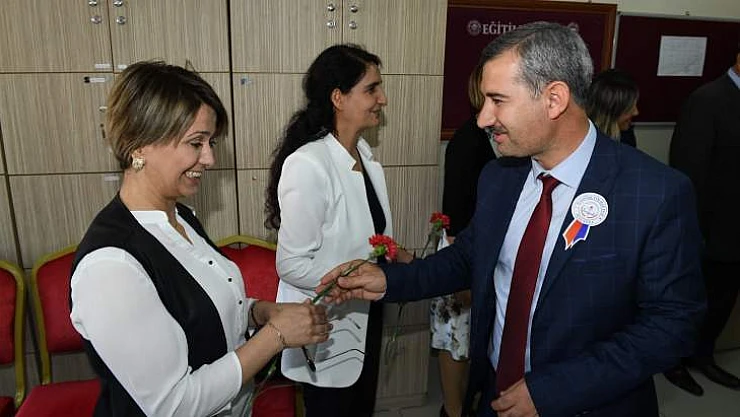 Başkan Çınar 'Öğretmenlerimiz Her Devrin Âkil İnsanı Ve Yol Göstericisidir'