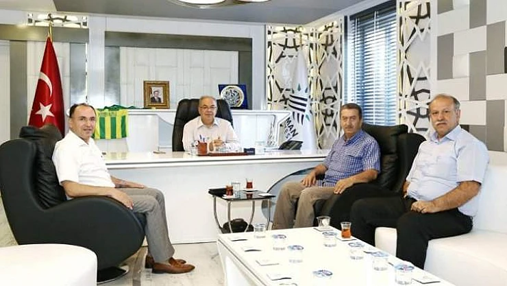 Kent Konseyi Yetkililerinden Başkan Kutlu'ya Ziyaret