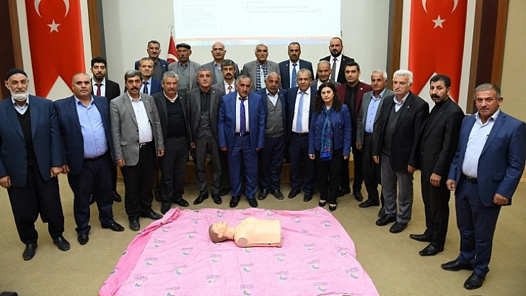 Yeşilyurt Belediyesi'nden Mahalle Muhtarlarına İlk Yardım Eğitim Semineri