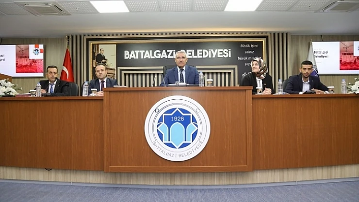 Güder, Yeni Projeler İle İlgili Meclise Bilgi Verdi