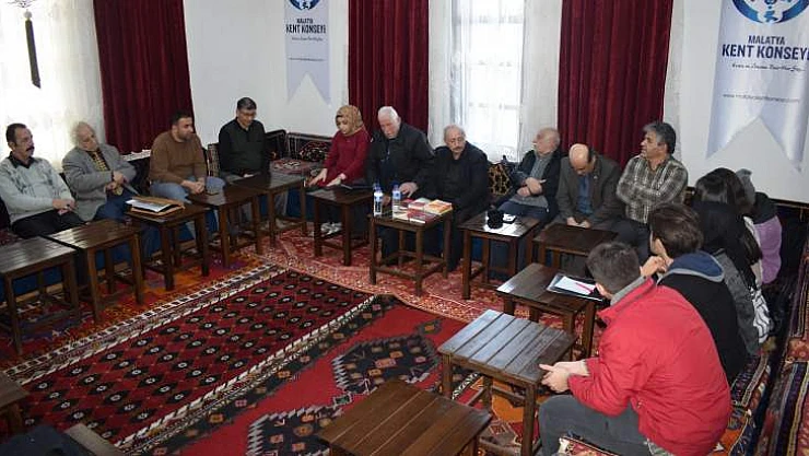 Şairler Yerel Kültürümüzün Vazgeçilmez Hazinesidir