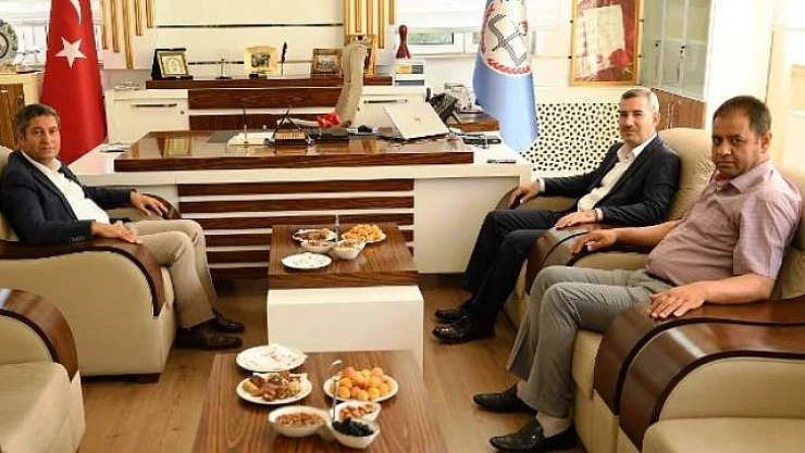 Başkan Çınar, İl Milli Eğitim Müdürü Tatlı'yı Ziyaret Etti