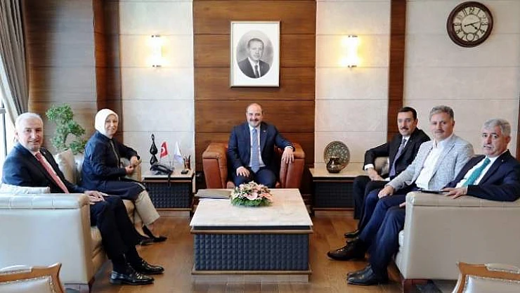 AK Partili Milletvekillerinden Sanayi Ve Teknoloji Bakanı Varank'a Ziyaret