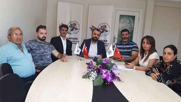 Akın, Dolara Son Türk Parasına Tam Destek      