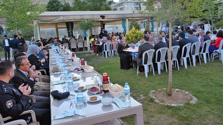 Darende'de Şehit Yakınları, Gaziler, Yetim ve Öksüzler İle İftar