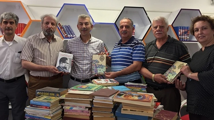 AKA-DER'den Arapgir'e Kitap Yardımı