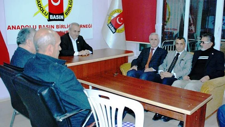 Başkan Adayı Mahmut Polat, Anadolu Basın Birliğini Ziyaret Etti