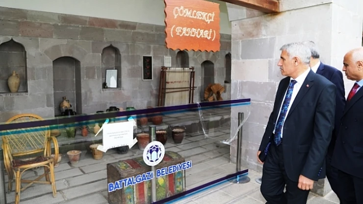 Başkan Güder, Belediyeye Ait Tesisleri Ve Sanat Atölyelerini Gezdi