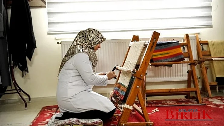 Halı Dokuma Sanattır Zanaattır
