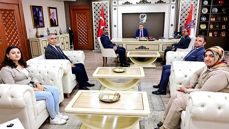 İdareci ve Bürokratlar Birliği'nden Emniyet Müdürü Kayhan Ay'a Hayırlı Olsun Ziyareti