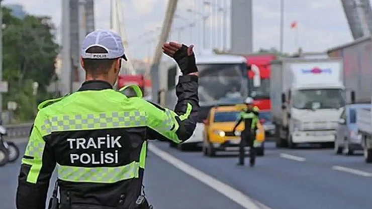İstanbul'da Trafik Önlemleri Genişletildi: Bazı Yollar Trafiğe Kapatıldı