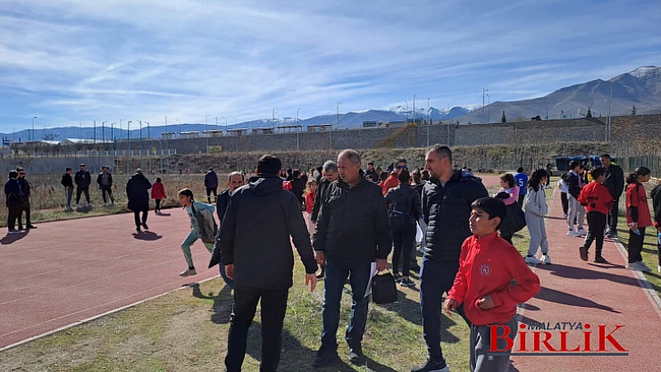 Karakuş 'Mağdurluğun yaşandığı her alanda halkımızın yanında olacağız'