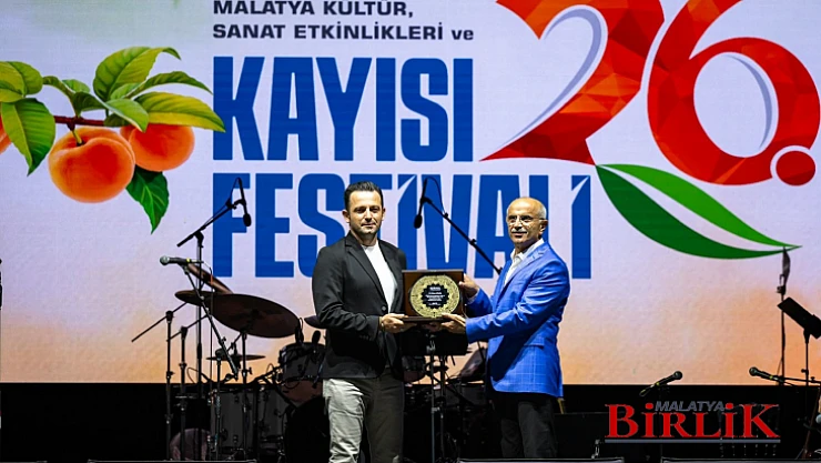 Kayısı Festivalinde Oğuzhan Koç Rüzgârı Esti