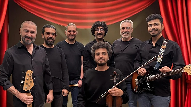 Kemanın Kalpten Kalbe Uzanan Hikâyesi: Çok Tarzlı Konser Ayakta Alkışlandı
