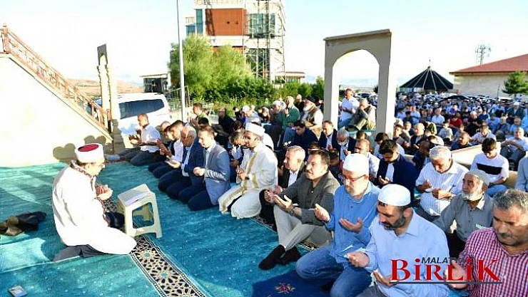 Kurban Bayramına Ulaşmanın Emsalsiz Huzur Ve Sevincini Yaşıyoruz